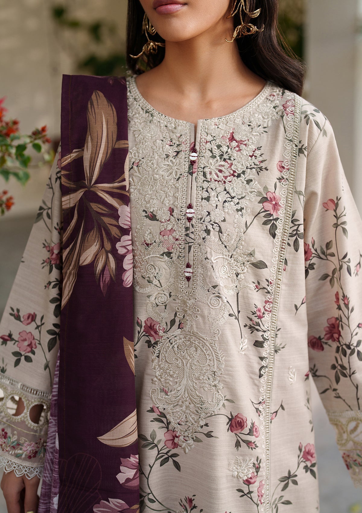 PRINTED EMBROIDERED Lawn BT006896-SKN