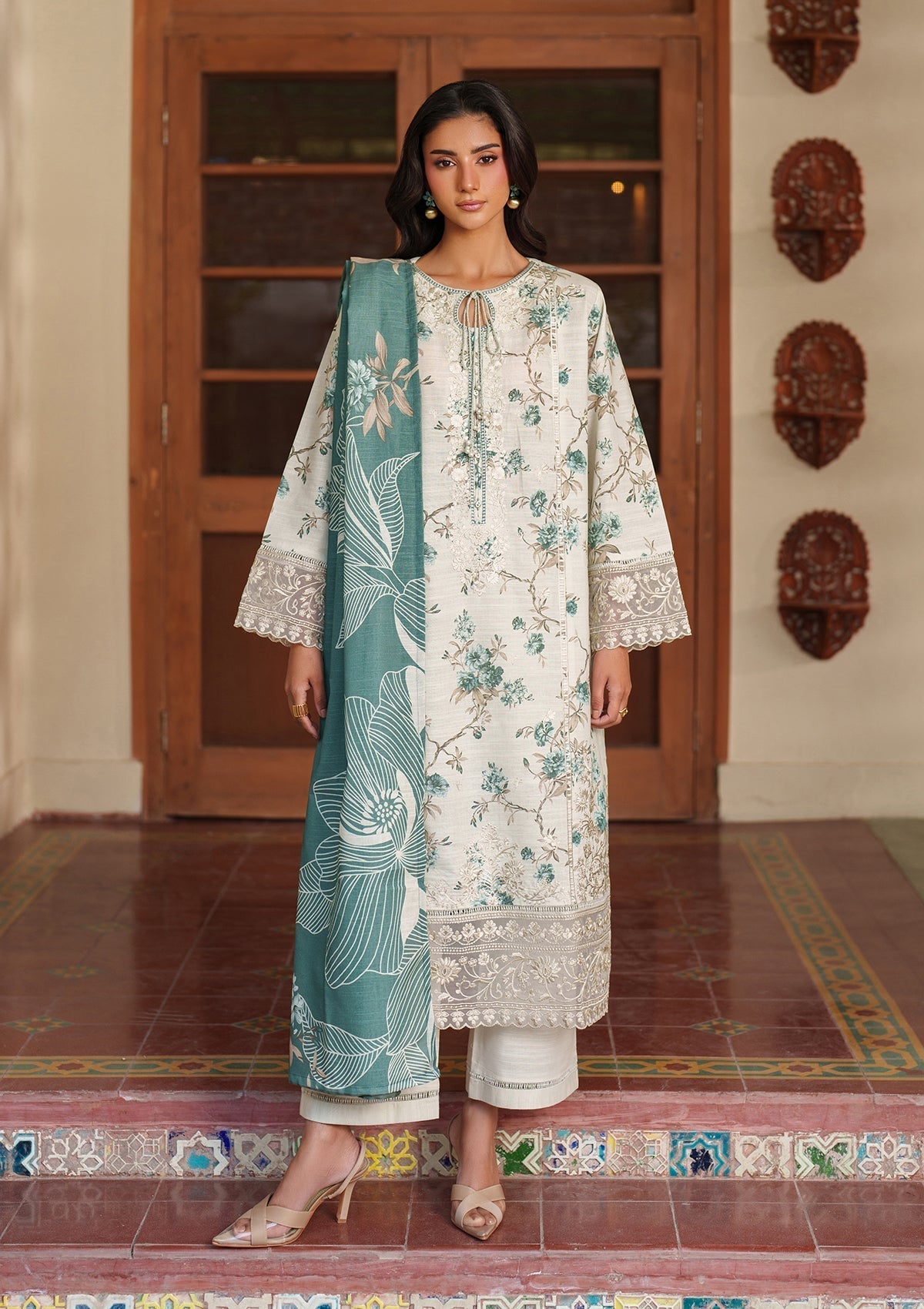 PRINTED EMBROIDERED Lawn BT006896-PST