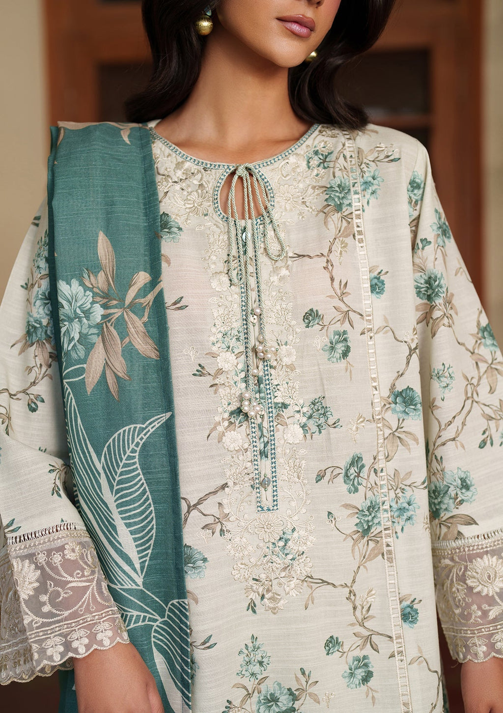 PRINTED EMBROIDERED Lawn BT006896-PST