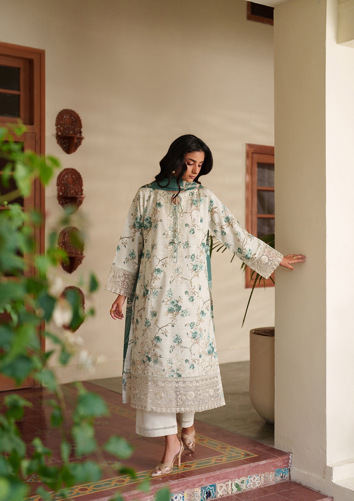 PRINTED EMBROIDERED Lawn BT006896-PST