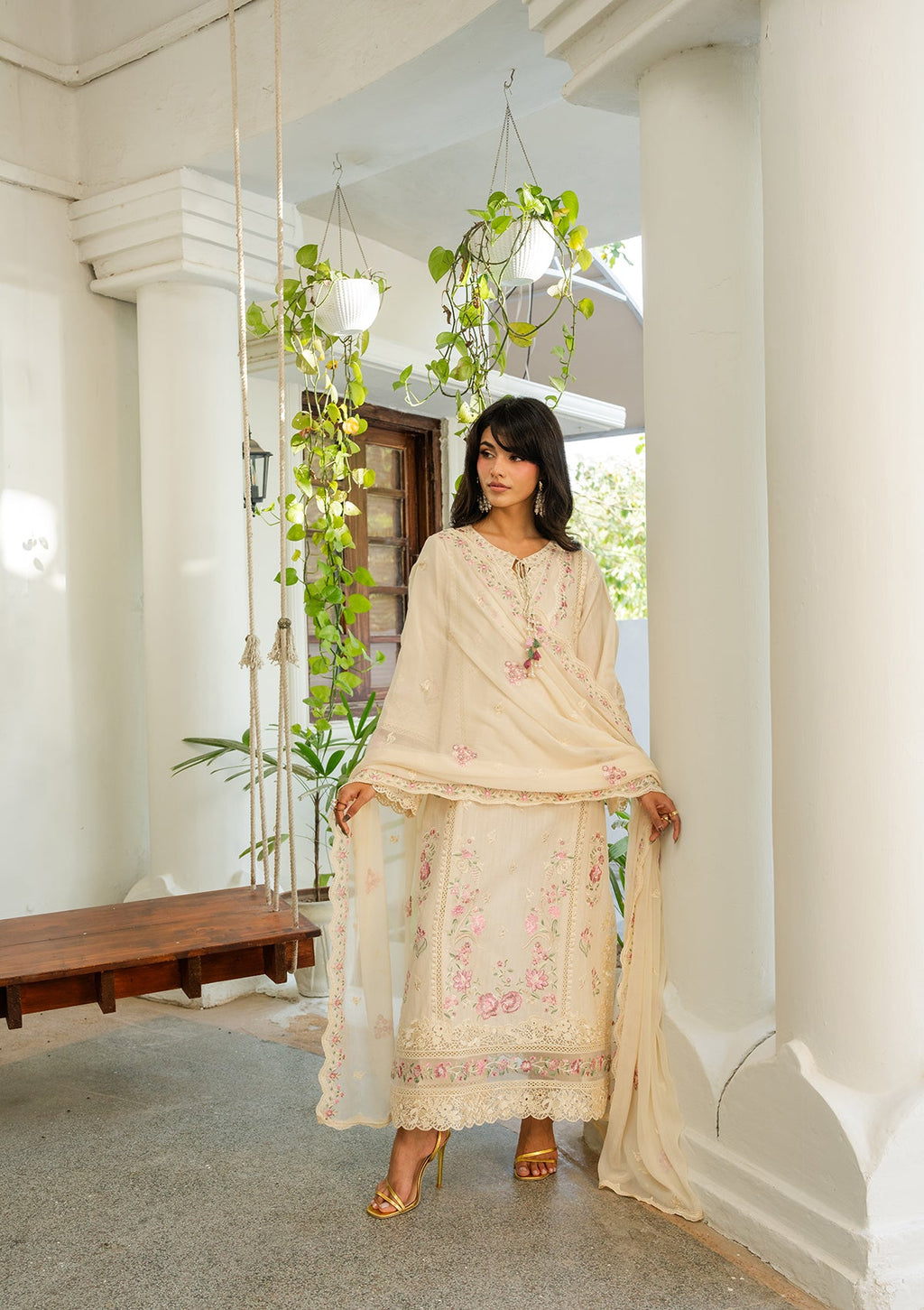 EMBROIDERED Lawn BT006880-OWH
